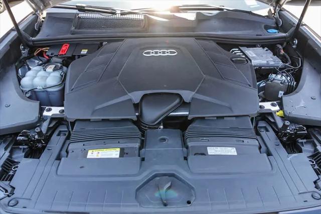 2021 Audi Q8 Premium Plus 55 TFSI quattro Tiptronic