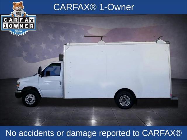 2015 Ford E-450 Cutaway Base