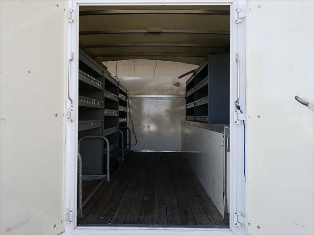 2015 Ford E-450 Cutaway Base