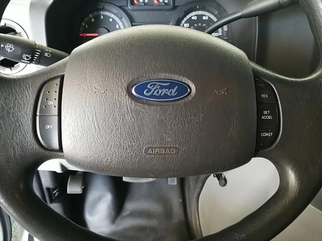 2015 Ford E-450 Cutaway Base