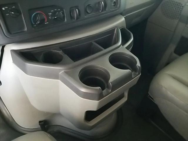 2015 Ford E-450 Cutaway Base