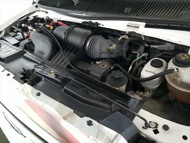 2015 Ford E-450 Cutaway Base
