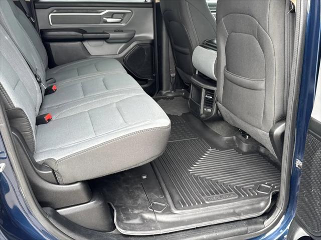 2020 Ram 1500 Big Horn Crew Cab 4x4 5'7" Box