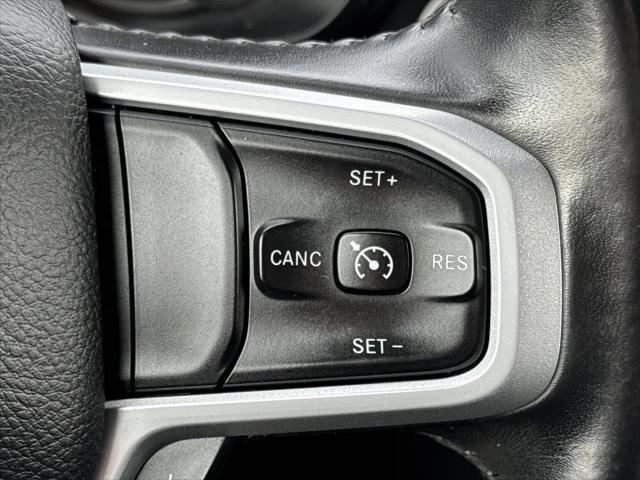 2020 Ram 1500 Big Horn Crew Cab 4x4 5'7" Box