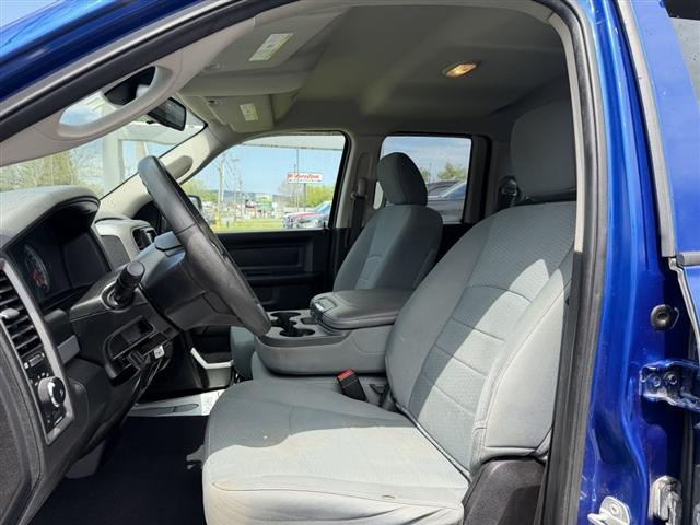 2019 Ram 1500 Classic Express Quad Cab 4x4 6'4" Box