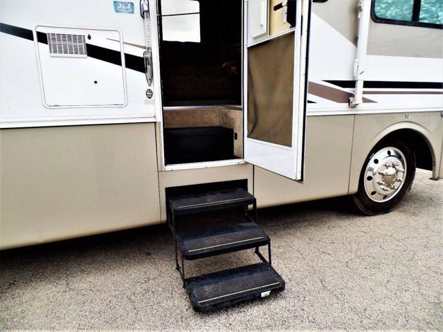 2006 Ford F-53 Super Duty F-550 Motorhome