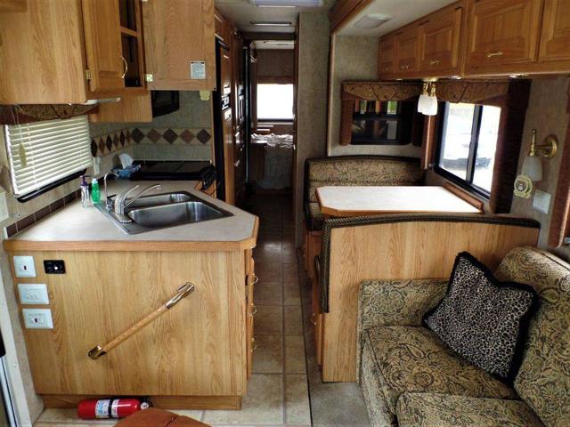 2006 Ford F-53 Super Duty F-550 Motorhome