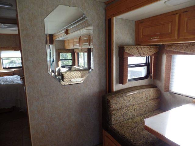 2006 Ford F-53 Super Duty F-550 Motorhome