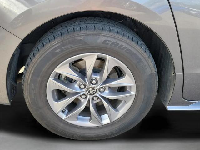 2021 Toyota Sienna LE