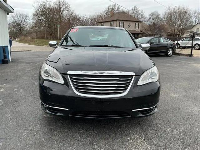 2013 Chrysler 200 Limited
