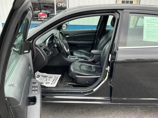 2013 Chrysler 200 Limited