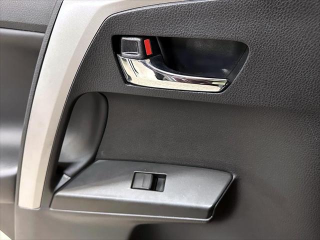 2018 Toyota RAV4 XLE [19]