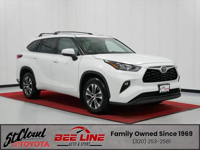 2020 Toyota Highlander XLE for sale in Waite Park, MN