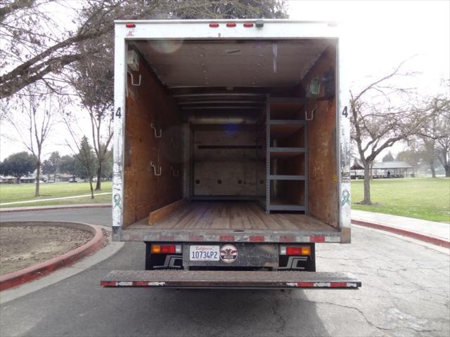 2015 Mitsubishi Fec92s 4X2 2dr Regular Cab 126.0 137.4 in. WB