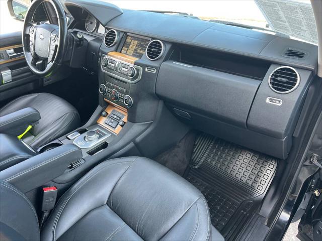 2014 Land Rover LR4 LUX