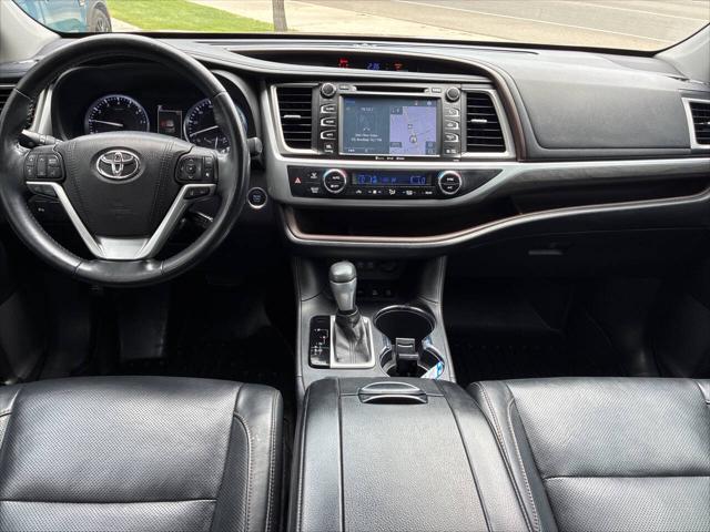 2017 Toyota Highlander Limited AWD 4dr SUV