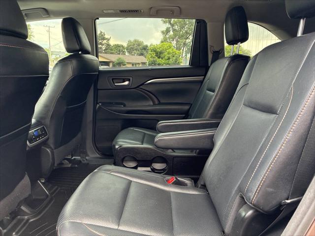 2017 Toyota Highlander Limited AWD 4dr SUV