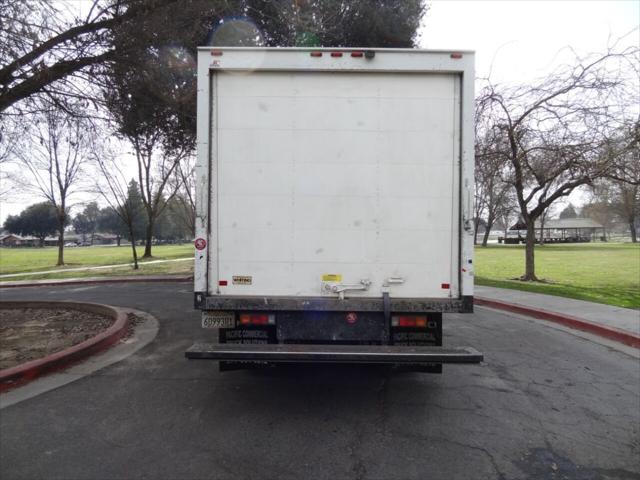 2015 Mitsubishi Fec92s 4X2 2dr Regular Cab 126.0 137.4 in. WB