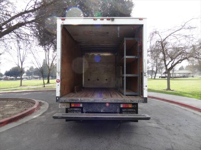 2015 Mitsubishi Fec92s 4X2 2dr Regular Cab 126.0 137.4 in. WB