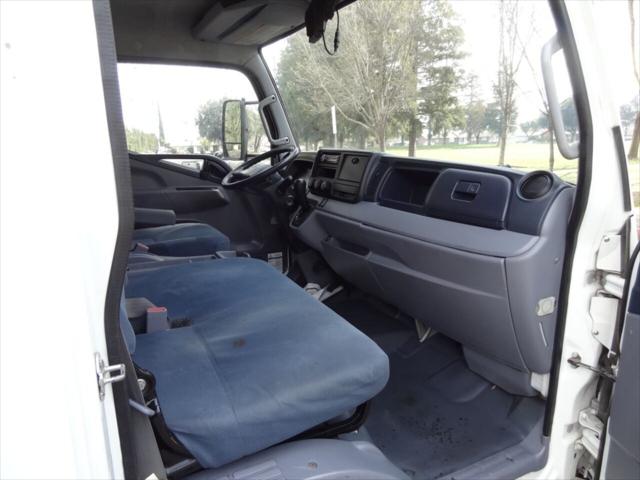 2015 Mitsubishi Fec92s 4X2 2dr Regular Cab 126.0 137.4 in. WB
