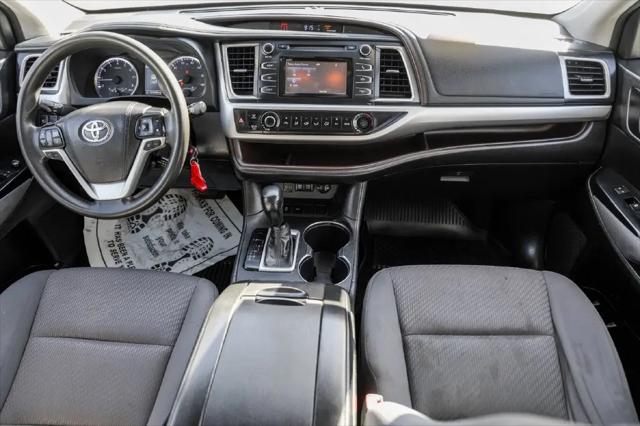 2018 Toyota Highlander LE