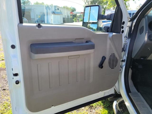2008 Ford F-550 XL/Lariat