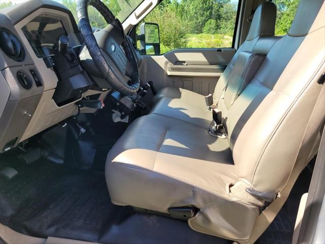 2008 Ford F-550 XL/Lariat