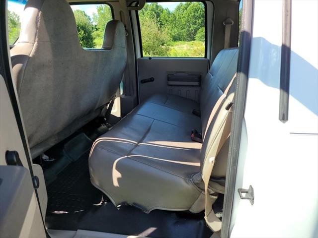 2008 Ford F-550 XL/Lariat