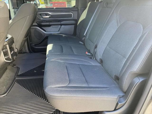 2020 Ram 1500 Big Horn Crew Cab 4x4 5'7" Box