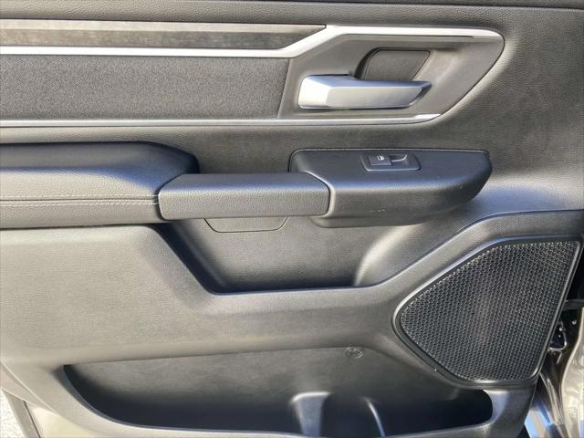 2020 Ram 1500 Big Horn Crew Cab 4x4 5'7" Box