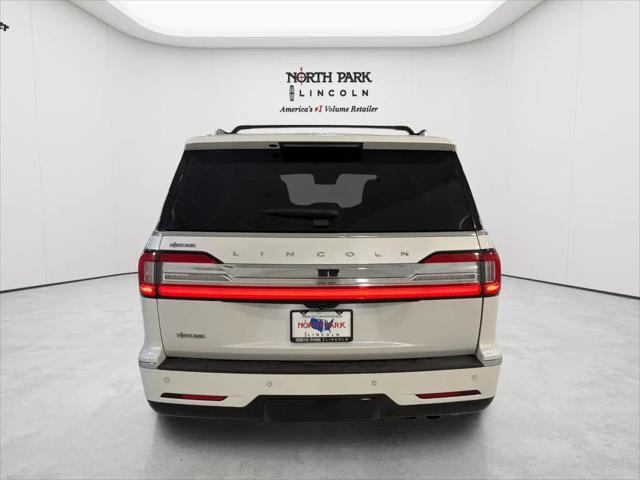2019 Lincoln Navigator Select
