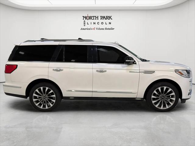 2019 Lincoln Navigator Select