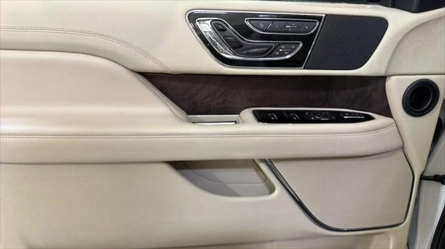2019 Lincoln Navigator Select