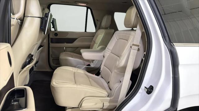 2019 Lincoln Navigator Select