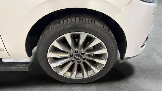 2019 Lincoln Navigator Select