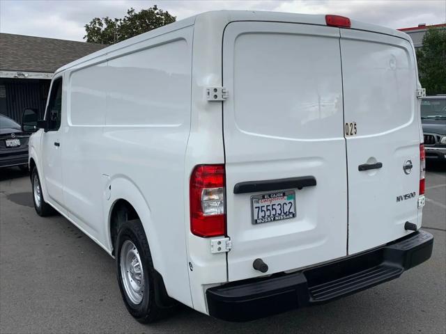 2016 Nissan 1500 S V6