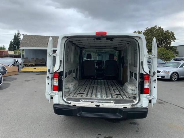 2016 Nissan 1500 S V6