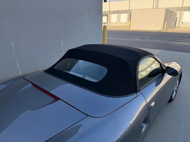 2002 Porsche Boxster 2dr Roadster 5-Spd Manual