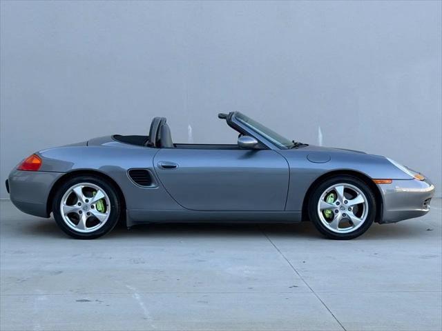 2002 Porsche Boxster 2dr Roadster 5-Spd Manual