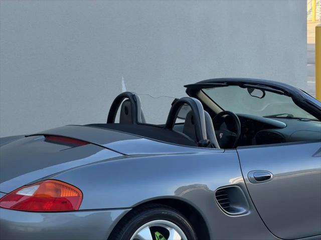 2002 Porsche Boxster 2dr Roadster 5-Spd Manual