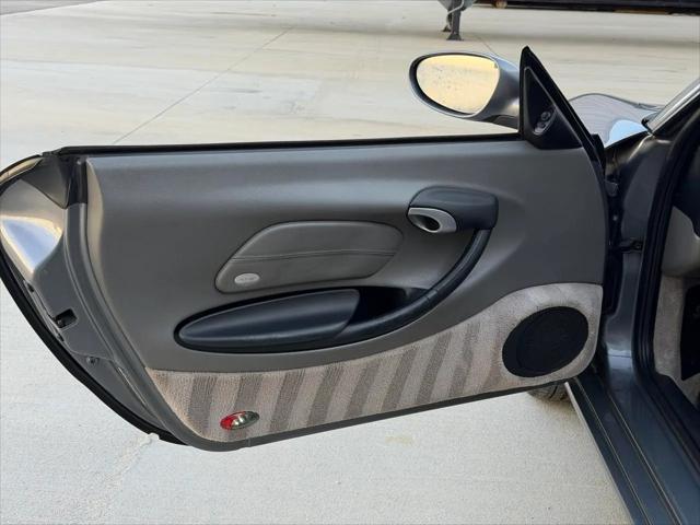 2002 Porsche Boxster 2dr Roadster 5-Spd Manual