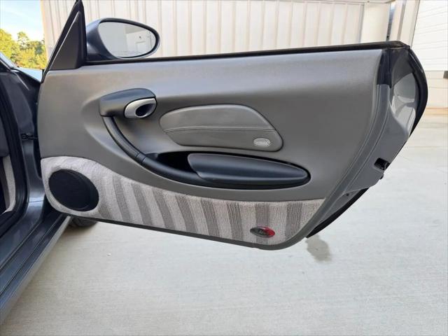 2002 Porsche Boxster 2dr Roadster 5-Spd Manual