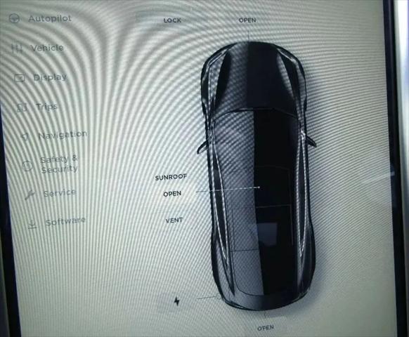 2015 Tesla Model S 85D