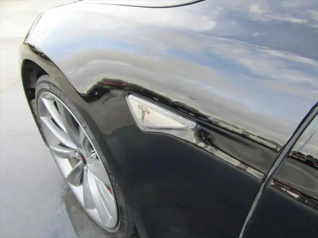 2015 Tesla Model S 85D