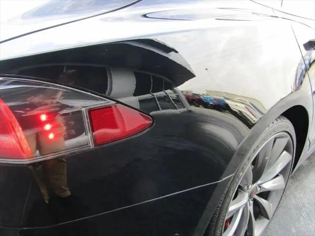 2015 Tesla Model S 85D