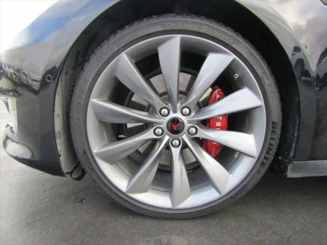 2015 Tesla Model S 85D
