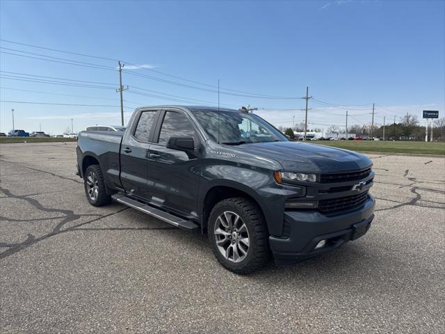 Used 2019 Chevrolet Silverado 1500 RST with VIN 1GCRYEEK6KZ366681 for sale in Waterford, MI