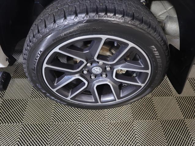 2020 Ram 1500 Laramie Crew Cab 4x4 57 Box