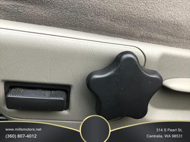 2005 Chevrolet Impala Base