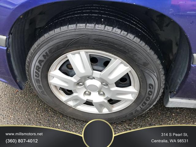 2005 Chevrolet Impala Base